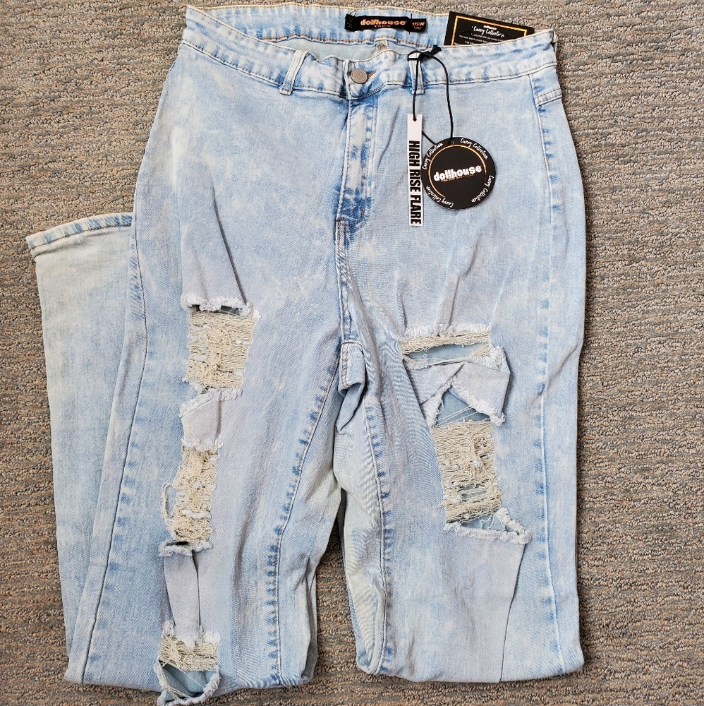Dollhouse Jackie Curvy Collection Distressed Jeans